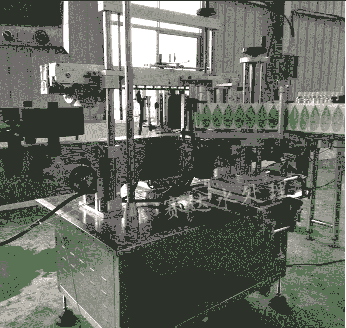 自動貼標(biāo)機(jī) 瓶裝水貼標(biāo)機(jī)